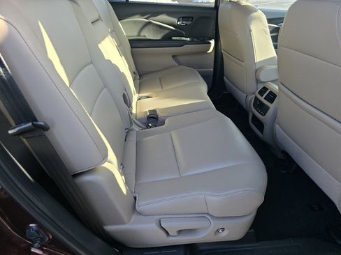 Used 2017 Honda Pilot EX-L image 19