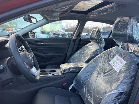 Certified 2025 Nissan Altima 2.5 SV w/ SV Special Edition Package image 11