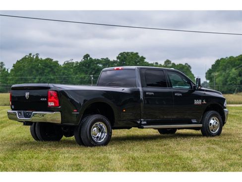 Used 2018 RAM 3500 Tradesman w/ Chrome Appearance Group AWD/4WD image 9