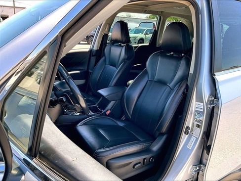 Used 2023 Subaru Forester Limited AWD/4WD image 10