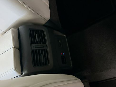 Used 2023 Nissan Rogue SL w/ SL Premium Package image 27