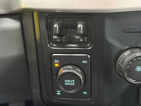 Used 2024 Ford F250 XLT w/ FX4 Off-Road Package image 19
