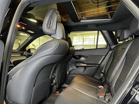 Certified 2026 Mercedes-Benz GLC 300 4MATIC image 19