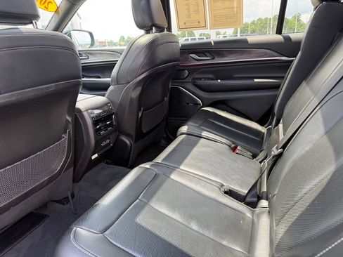 Used 2021 Jeep Grand Cherokee L Overland AWD/4WD image 23