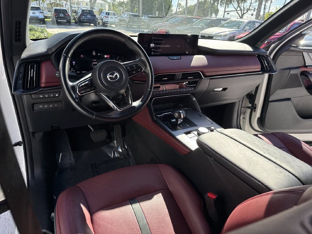 Used 2025 MAZDA CX-70 Plug-In Hybrid w/ Premium Plus AWD/4WD image 35