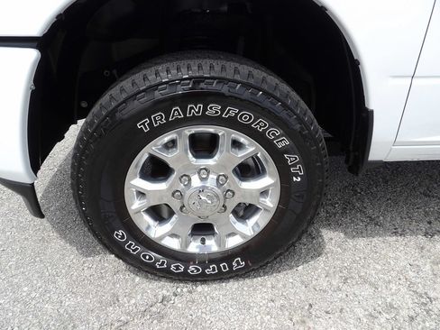 Used 2024 RAM 2500 Laramie w/ Safety Group AWD/4WD image 54