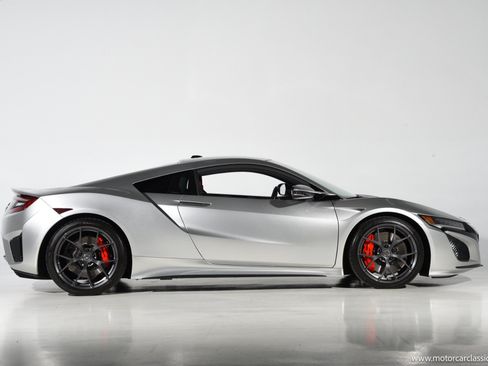 Used 2019 Acura NSX AWD/4WD image 8