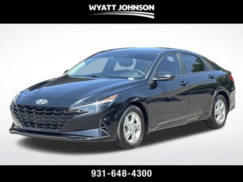 Used 2022 Hyundai Elantra SE FWD image 1