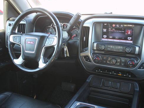 Used 2014 GMC Sierra 1500 SLT w/ SLT Crew Cab Value Package image 9
