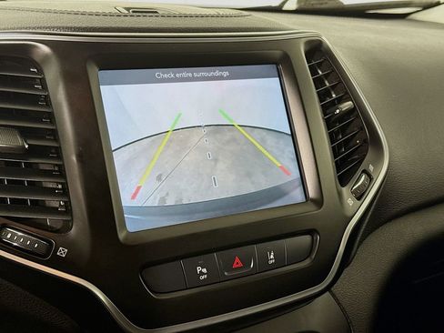 Used 2021 Jeep Cherokee Latitude Lux w/ Comfort/Convenience Group image 15