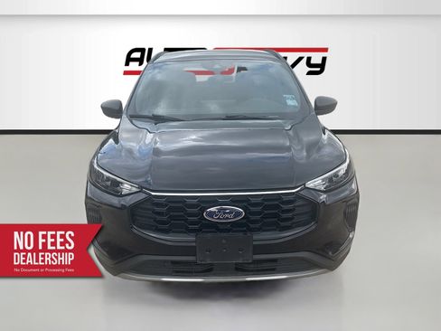 Used 2025 Ford Escape ST-Line w/ Tech Pack #1 FWD image 2