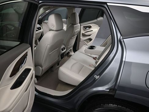 Used 2020 GMC Terrain Denali w/ Denali Premium Package image 12