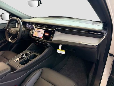 New 2026 Jeep Cherokee Limited image 30