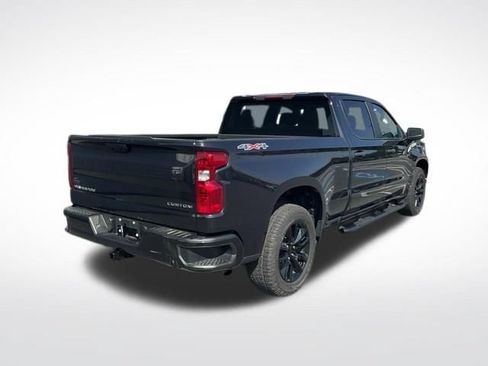 Used 2023 Chevrolet Silverado 1500 Custom AWD/4WD image 7