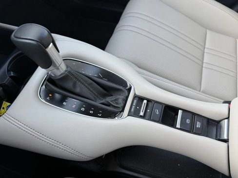 Used 2024 Honda HR-V EX-L image 17