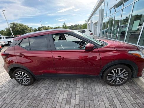 Used 2023 Nissan Kicks SV FWD image 5