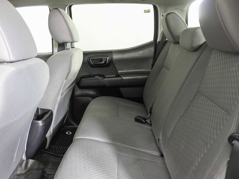 Used 2022 Toyota Tacoma SR w/ SR Convenience Package image 19