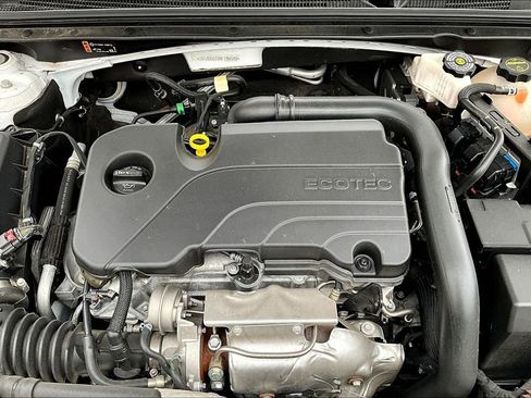 Used 2024 Chevrolet Malibu LT FWD image 28