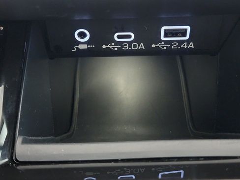 Used 2023 Subaru Legacy Premium AWD/4WD image 25