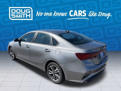 Used 2024 Kia Forte LXS image 3