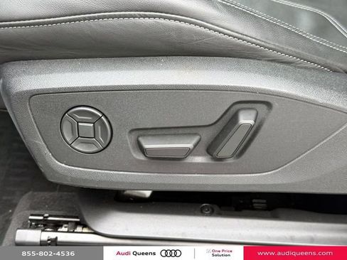 Used 2025 Audi Q3 2.0T Premium w/ Convenience Package AWD/4WD image 19