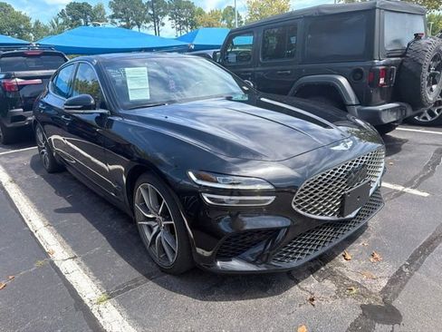 Used 2022 Genesis G70 2.0T w/ Prestige Package AWD/4WD image 10
