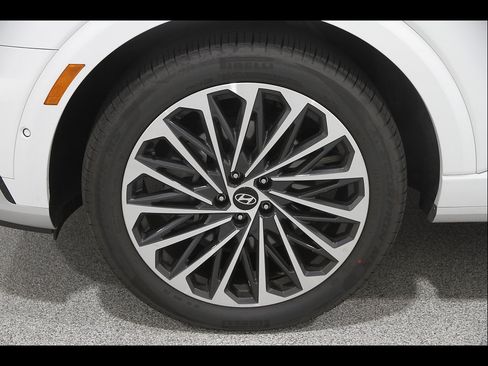 Certified 2026 Hyundai Palisade Calligraphy AWD/4WD image 23