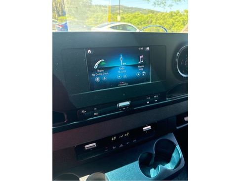 Used 2024 Mercedes-Benz Sprinter 2500 image 15