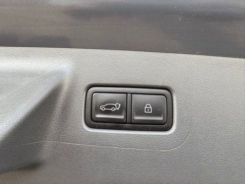 Used 2025 Hyundai Santa Fe SEL image 23