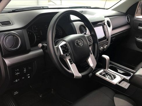 Used 2018 Toyota Tundra SR5 w/ SR5 Upgrade Package image 19