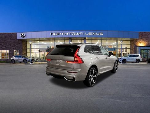 Used 2025 Volvo XC60 B5 Ultra AWD/4WD image 23