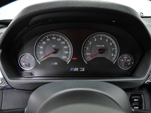 Used 2016 BMW M3 image 25