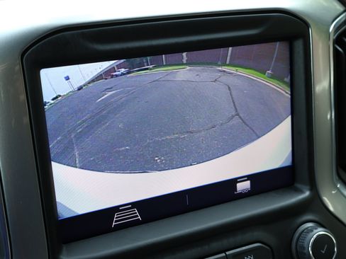 Used 2022 Chevrolet Silverado 1500 RST AWD/4WD image 5