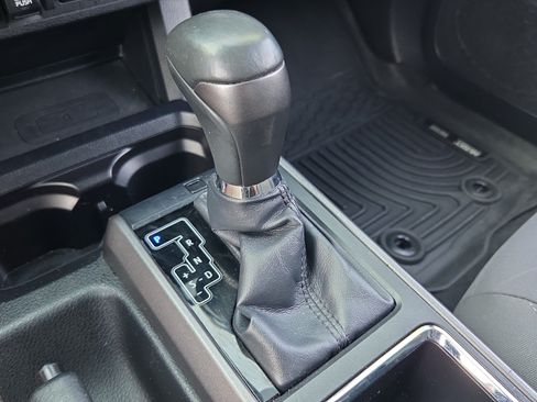 Used 2019 Toyota Tacoma 4x4 Double Cab image 21