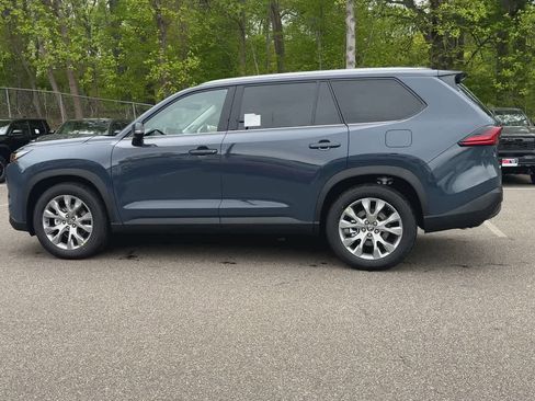 New 2026 Toyota Grand Highlander AWD image 5