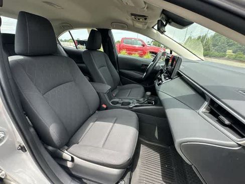 Used 2024 Toyota Corolla LE FWD image 20