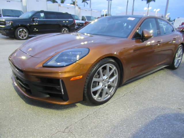 Used 2025 Porsche Panamera 4 AWD/4WD image 2