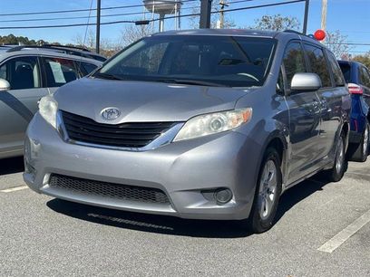 Used 2013 Toyota Sienna LE