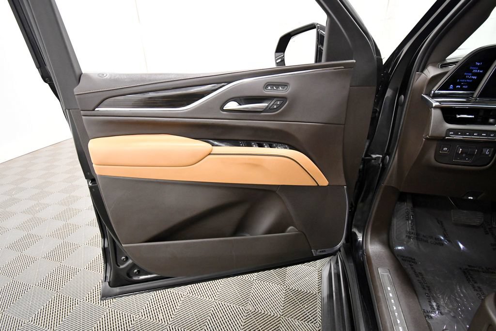 Used 2021 Cadillac Escalade Premium Luxury w/ Driver Assist Tech Package AWD/4WD image 13