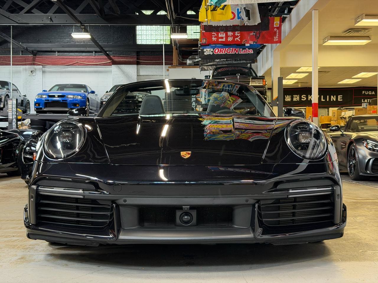 Used 2021 Porsche 911 Turbo S AWD/4WD image 2