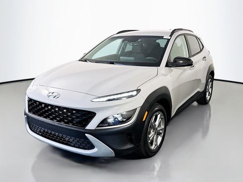 Used 2023 Hyundai Kona SEL AWD/4WD image 4