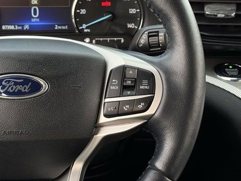 Used 2021 Ford Explorer XLT w/ Equipment Group 202A image 16