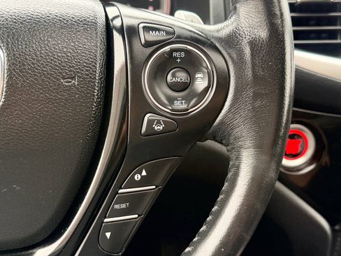 Used 2017 Honda Pilot Elite image 39