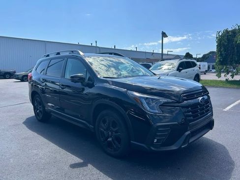 Used 2023 Subaru Ascent Onyx Edition Limited AWD/4WD image 3
