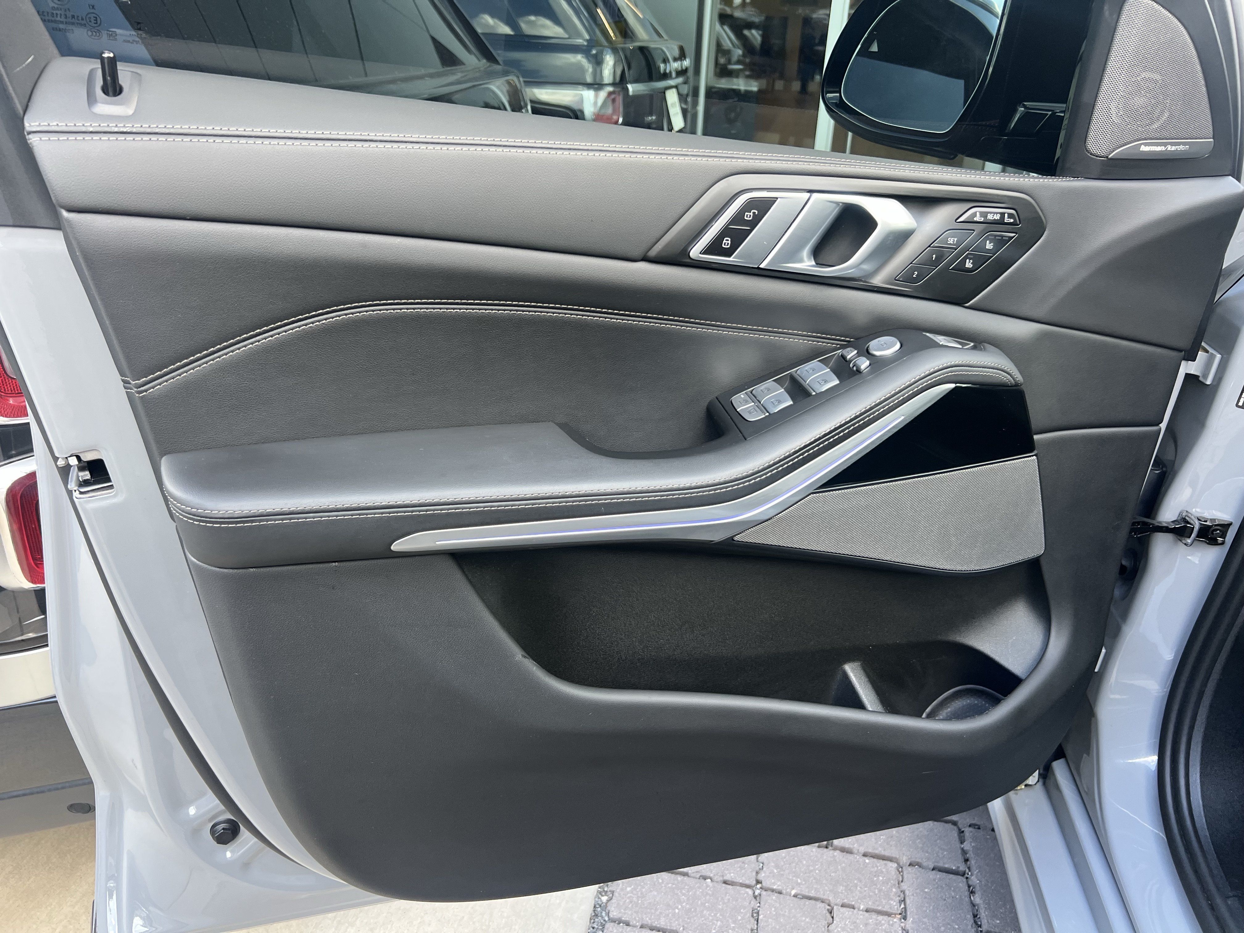 Used 2024 BMW X7 M60i w/ Executive Package AWD/4WD image 13