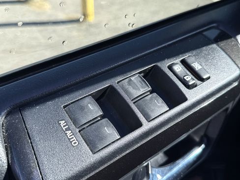 Used 2019 Toyota 4Runner TRD Off-Road Premium image 18