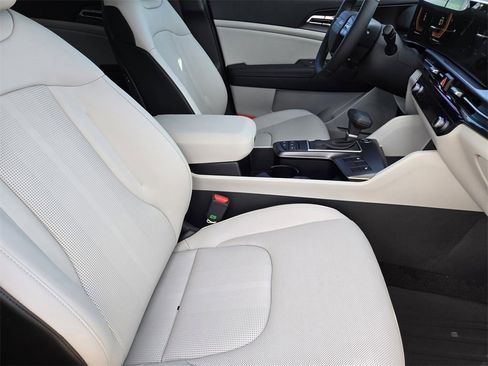 New 2026 Kia Sportage EX w/ EX Panorama Roof Package image 10