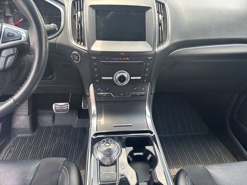 Used 2019 Ford Edge ST w/ Equipment Group 401A AWD/4WD image 29