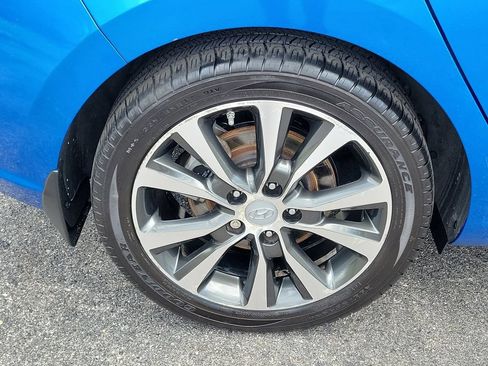 Used 2018 Hyundai Elantra GT w/ Tech Package 03 FWD image 6