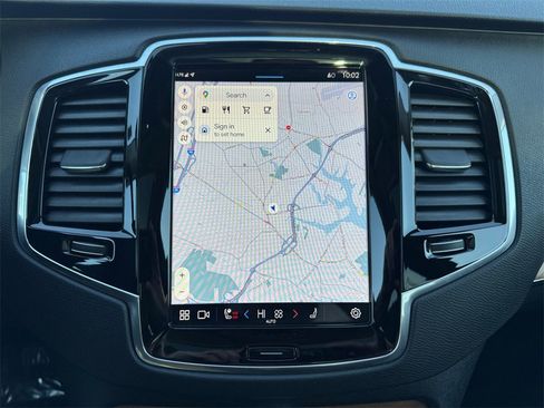 Certified 2023 Volvo XC90 B6 Plus image 16